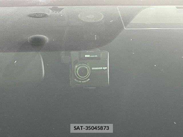 Toyota PRIUS 2015-01 8316498-5
