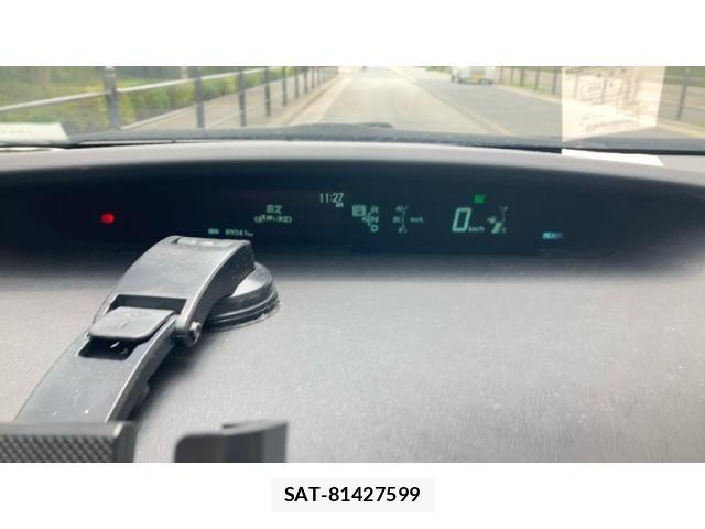 Toyota PRIUS 2011-01 8316540-9