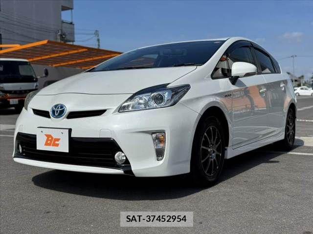 Toyota PRIUS 2014-08 8316500-9