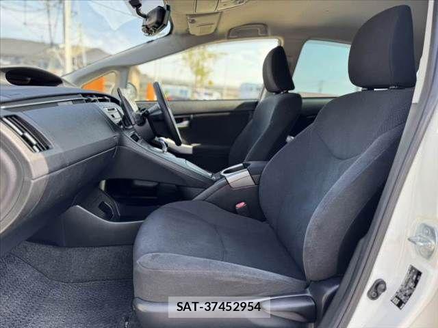 Toyota PRIUS 2014-08 8316500-16