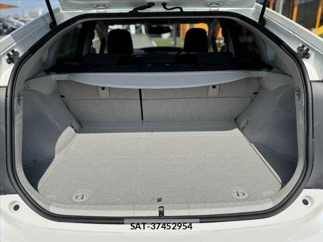 Toyota PRIUS 2014-08 8316500-19