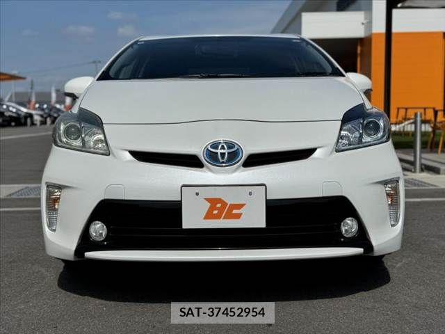 Toyota PRIUS 2014-08 8316500-8