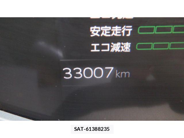 Toyota PRIUS 2023-10 8316435-15