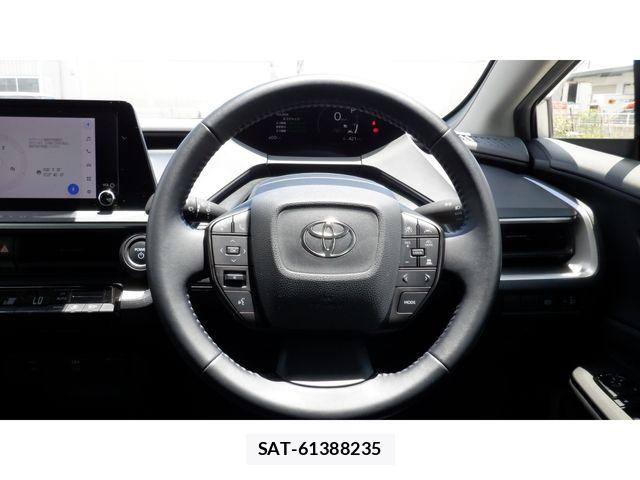 Toyota PRIUS 2023-10 8316435-17