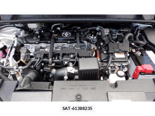 Toyota PRIUS 2023-10 8316435-27