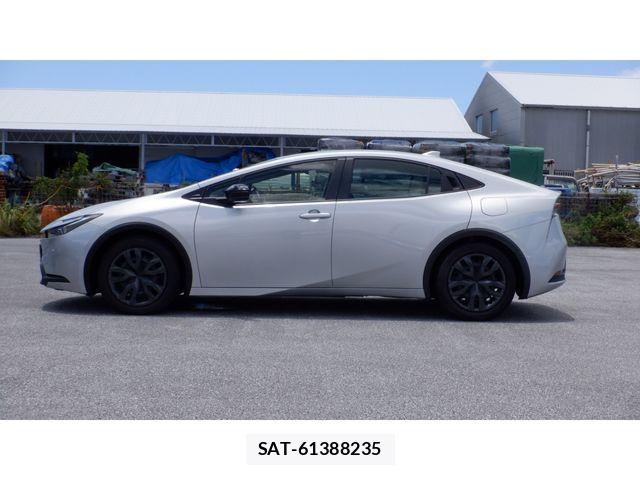 Toyota PRIUS 2023-10 8316435-8