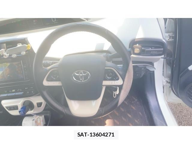 Toyota PRIUS 2016-02 8316485-9