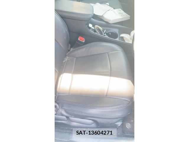 Toyota PRIUS 2016-02 8316485-12