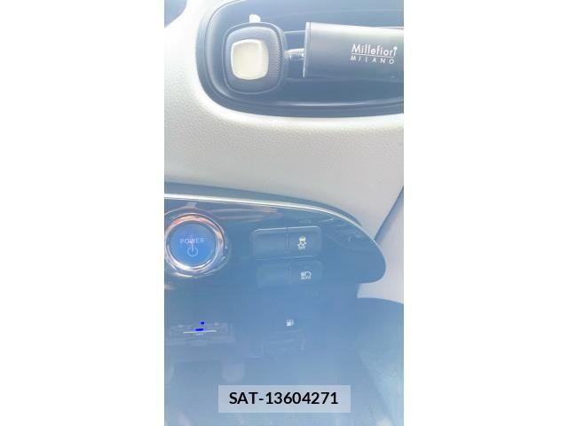 Toyota PRIUS 2016-02 8316485-16