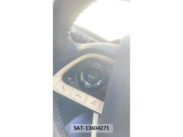 Toyota PRIUS 2016-02 8316485-18