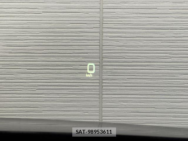 Toyota PRIUS 2017-10 8316480-16