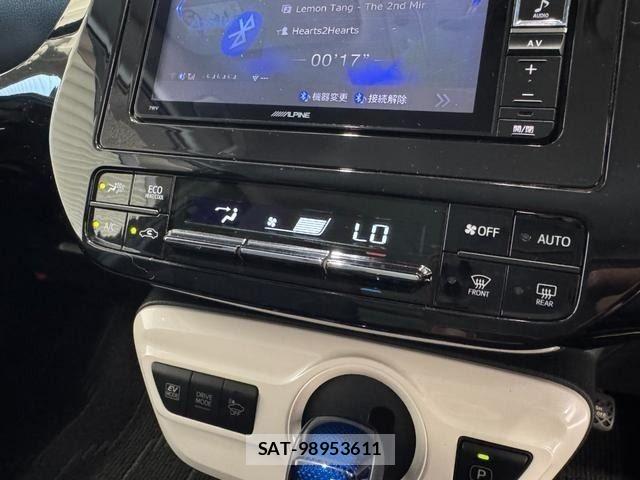 Toyota PRIUS 2017-10 8316480-18