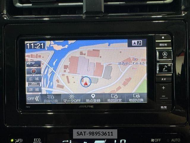 Toyota PRIUS 2017-10 8316480-23