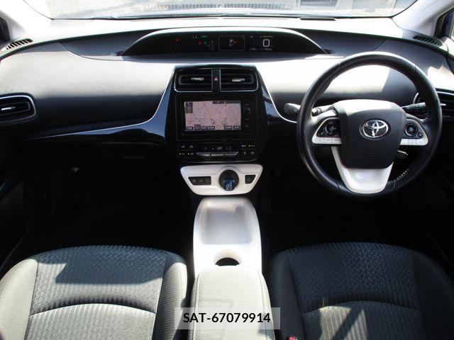 Toyota PRIUS 2016-06 8316493-1