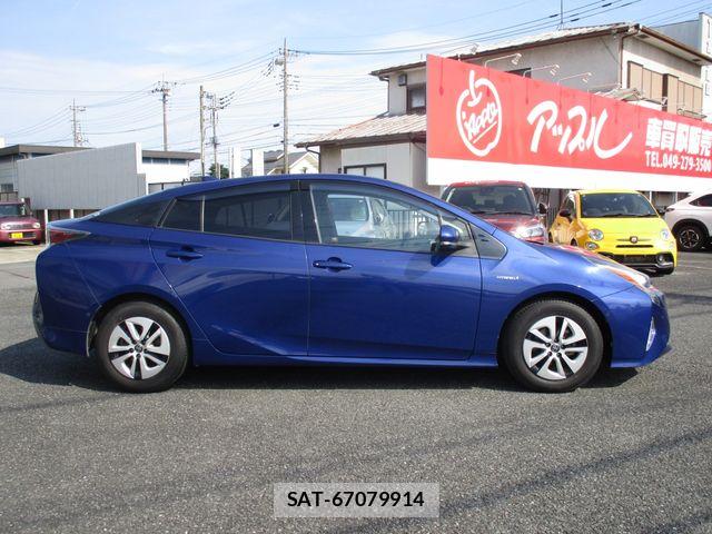 Toyota PRIUS 2016-06 8316493-6