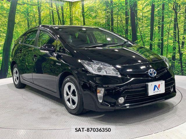 Toyota PRIUS 2012-09 8316489-16