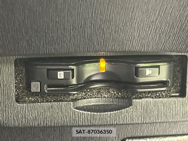 Toyota PRIUS 2012-09 8316489-6