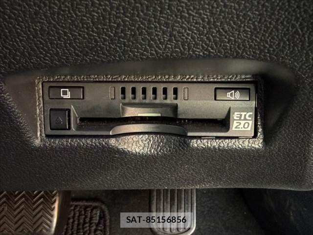 Toyota PRIUS 2017-09 8316487-22