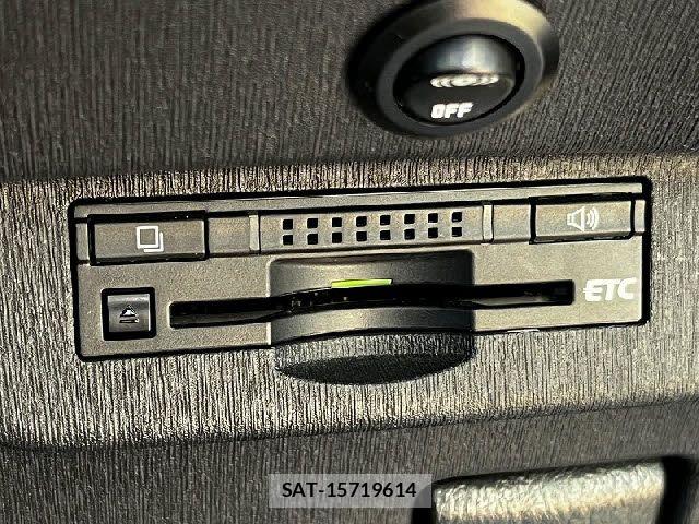 Toyota PRIUS 2014-02 8316492-10