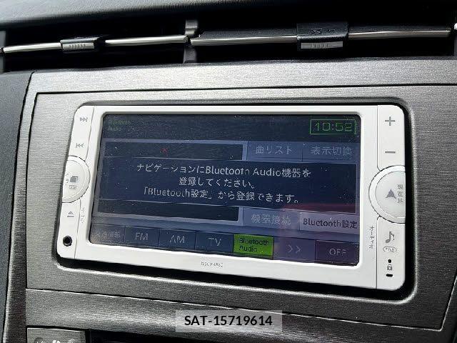 Toyota PRIUS 2014-02 8316492-15