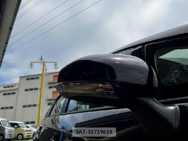 Toyota PRIUS 2014-02 8316492-24