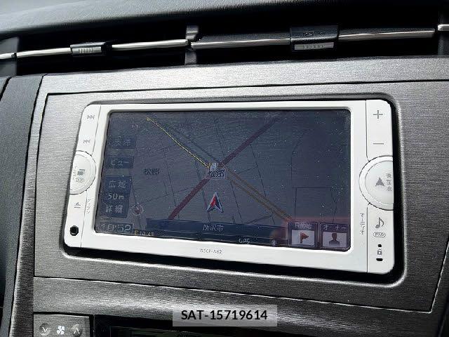 Toyota PRIUS 2014-02 8316492-4