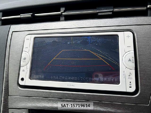 Toyota PRIUS 2014-02 8316492-5