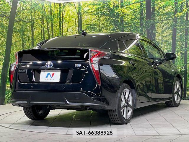 Toyota PRIUS 2016-05 8316474-16