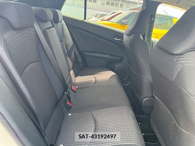 Toyota PRIUS 2017-08 8316460-9