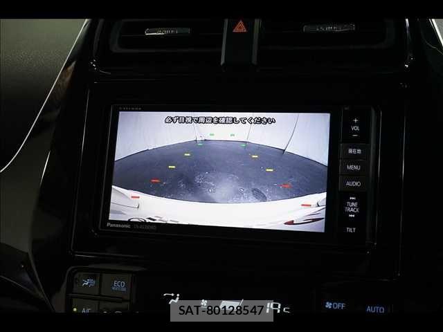 Toyota PRIUS 2017-05 8316455-5