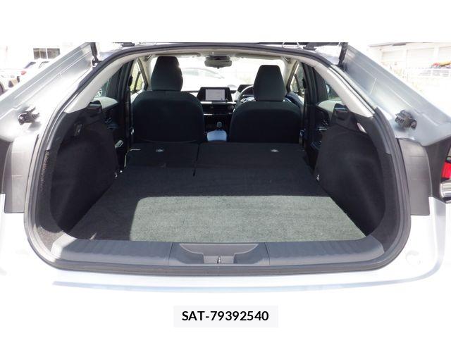 Toyota PRIUS 2023-10 8316436-10