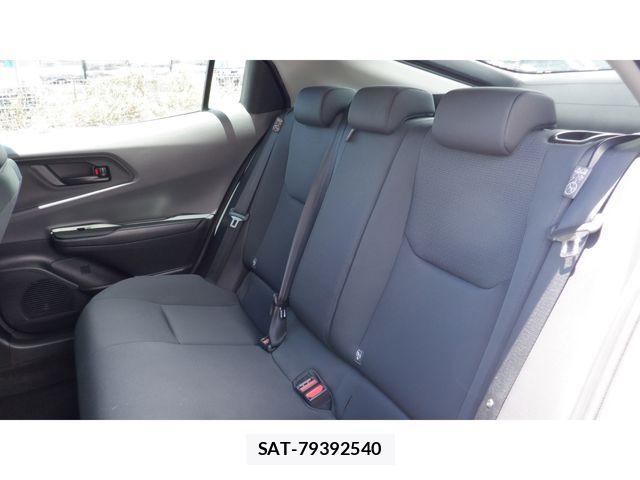 Toyota PRIUS 2023-10 8316436-13