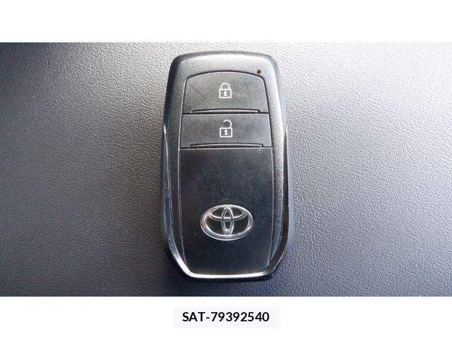 Toyota PRIUS 2023-10 8316436-25
