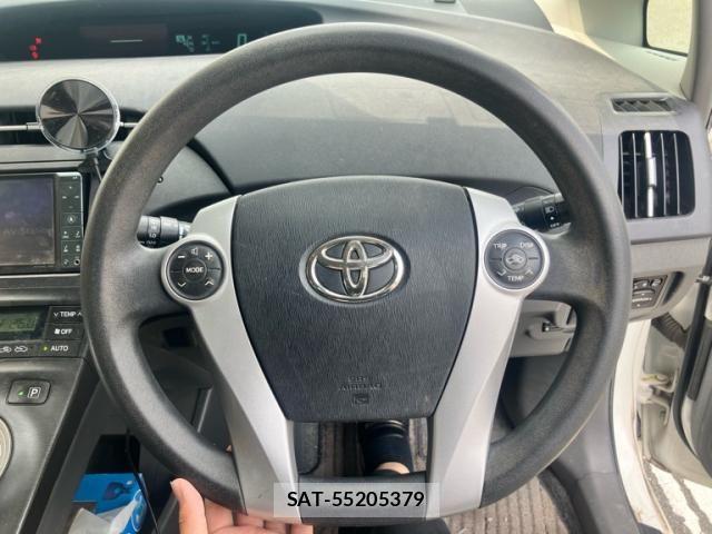 Toyota PRIUS 2010-06 8316527-15