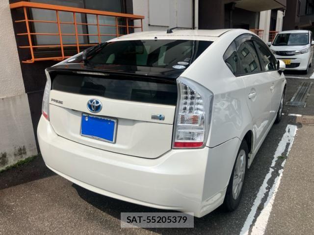 Toyota PRIUS 2010-06 8316527-2