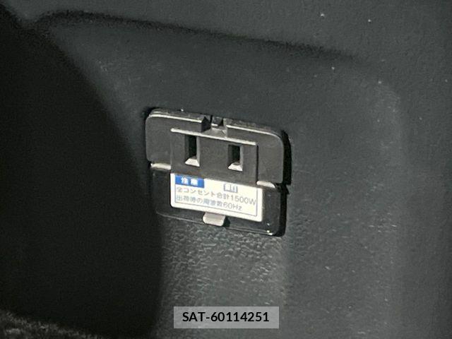Toyota PRIUS 2020-12 8316438-7