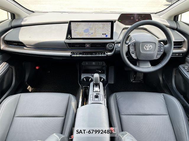 Toyota PRIUS 2023-06 8316427-1