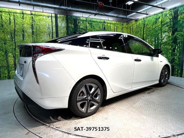 Toyota PRIUS 2018-10 8316472-16