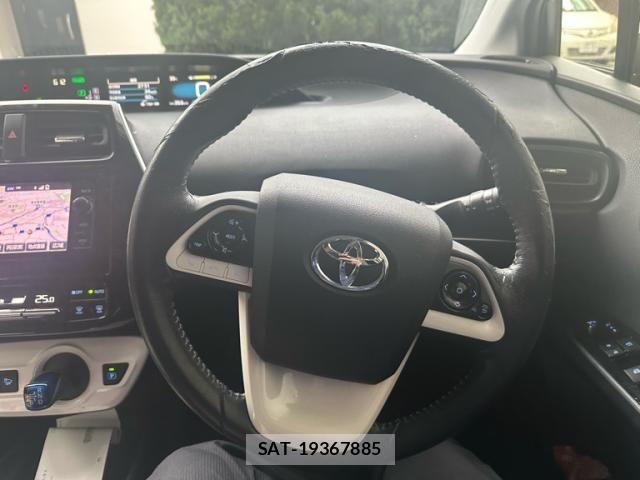 Toyota PRIUS 2016-02 8316499-20
