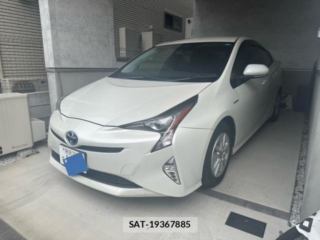 Toyota PRIUS 2016-02 8316499-2