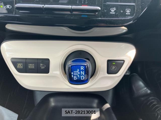 Toyota PRIUS 2016-03 8316463-18