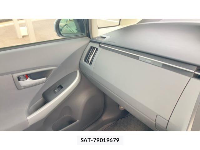 Toyota PRIUS 2009-09 8316526-25