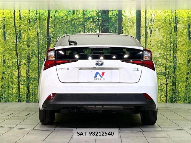 Toyota PRIUS 2020-06 8316469-14