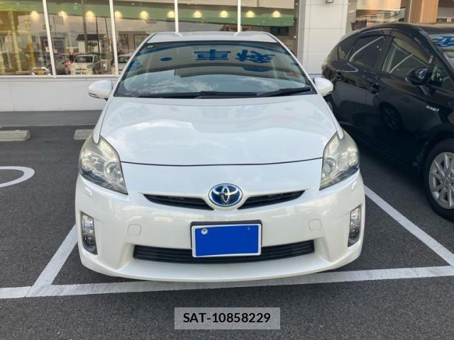 Toyota PRIUS 2011-10 8316513-0