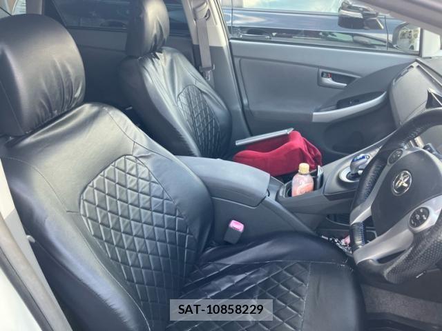 Toyota PRIUS 2011-10 8316513-13