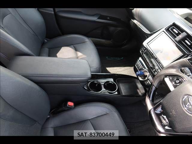 Toyota PRIUS 2016-10 8316467-11