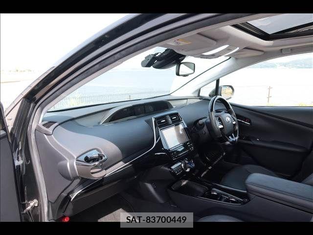 Toyota PRIUS 2016-10 8316467-16