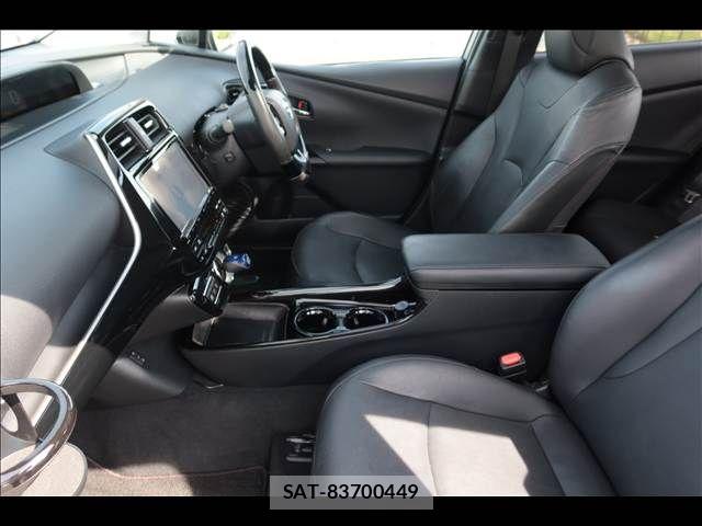 Toyota PRIUS 2016-10 8316467-17