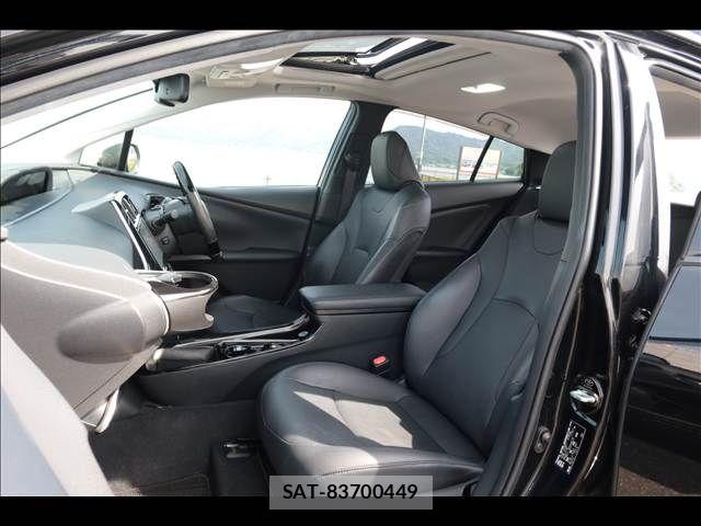 Toyota PRIUS 2016-10 8316467-18