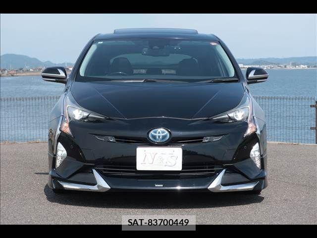 Toyota PRIUS 2016-10 8316467-1